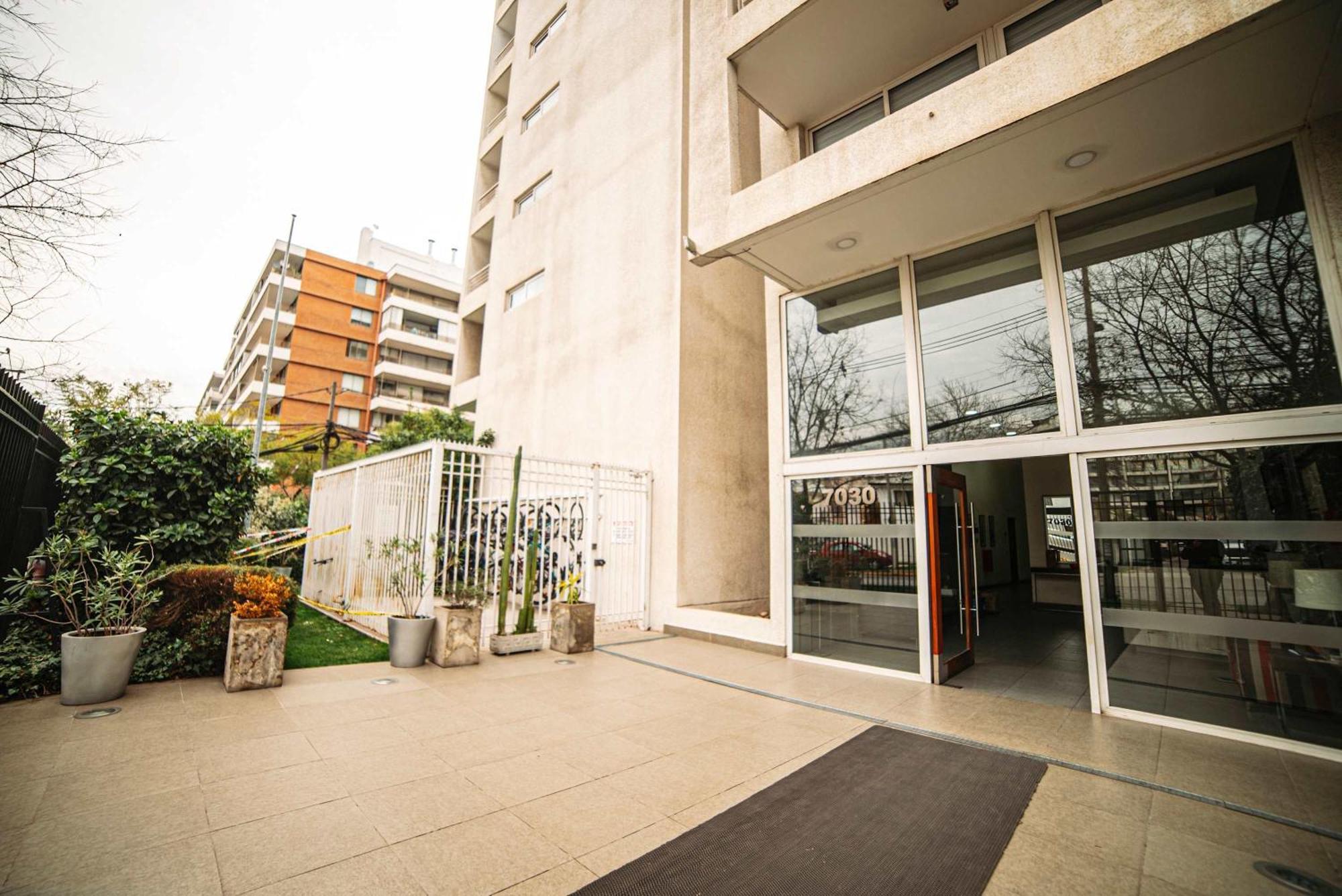 Apartamento Descubre El Encanto De Condes En Santiago de Chile